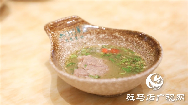 火遍大江南北的铁锅烀羊肉品牌——“313 鲜羊火锅”终于进驻驻马店