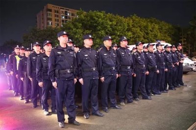 雪松派出所集中打击整治涉黄违法犯罪
