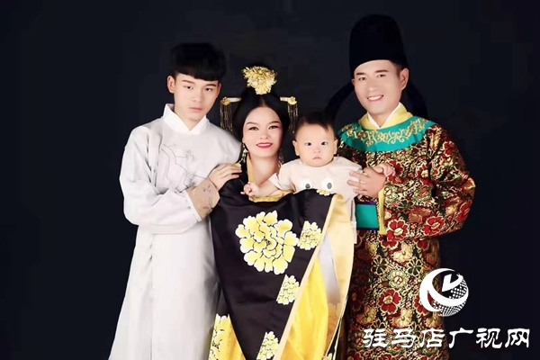 危急中，他把生的希望留给了陌生的孩子