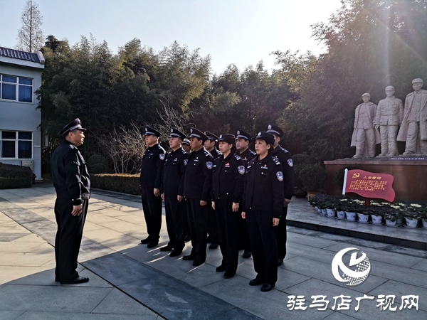 雪松派出所赴竹沟开展主题教育活动