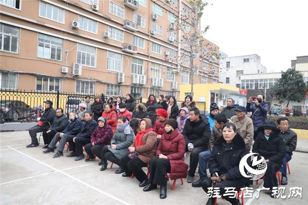 荷晴社会工作服务中心联合爱心企业开展“扶残助困 冬日送暖”公益活动