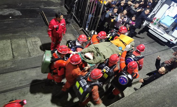 万幸！杉木树煤矿透水事故被困13人全部生还