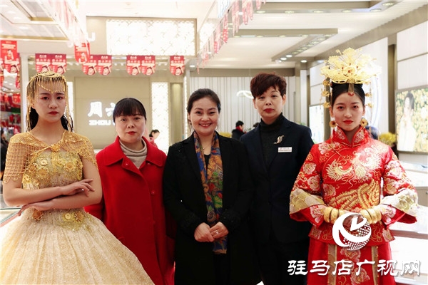 驻马店乐山商场周六福、赛菲尔珠宝专柜耀世绽放引领潮流新风尚