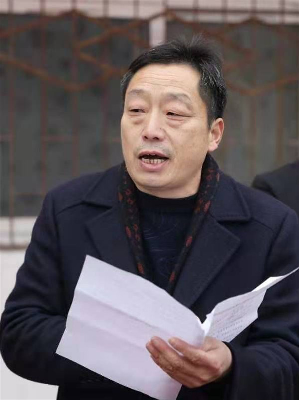 驻马店市企业家协会2020年走进上蔡县郝庄村举行精准脱贫爱心超市捐赠仪式