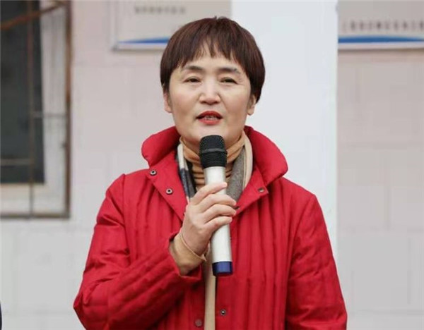 驻马店市企业家协会2020年走进上蔡县郝庄村举行精准脱贫爱心超市捐赠仪式
