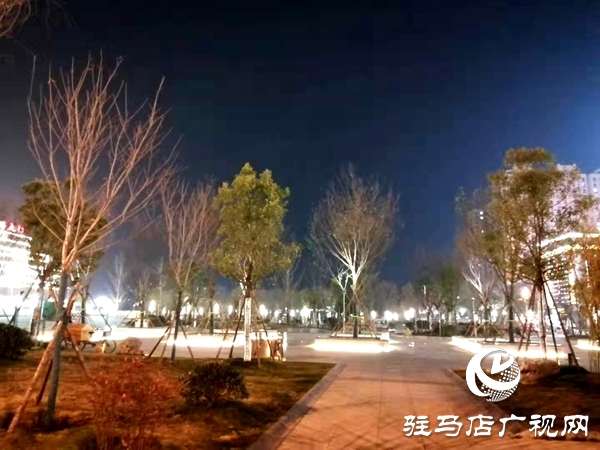 驻马店火车站站前广场美景如画