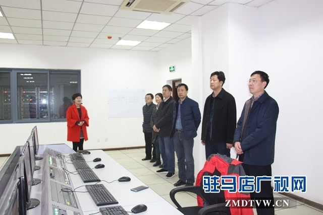 戚存杰到驻马店广播电视台慰问市拔尖人才