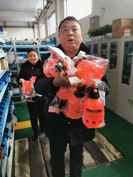 疫情防控：驻马店公交车日消毒两次，驾驶员佩戴口罩
