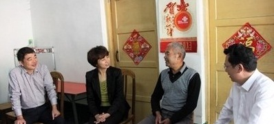 姚新文开展走访慰问活动