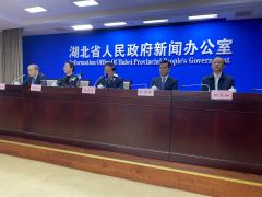 湖北省累计报告新型肺炎病例444例，已致17人死亡