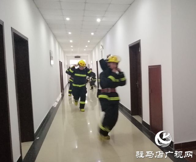 驻马店市消防救援指战员的年三十