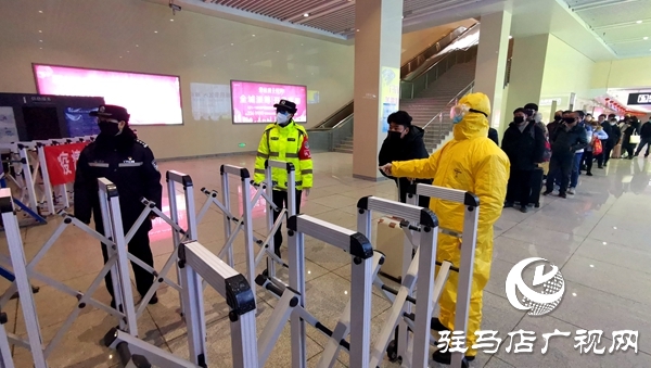 民警韩超华：疫情面前 第一个站出来的人