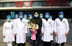 河南出院患者：“不要恐慌，这个病是可治愈的！”  