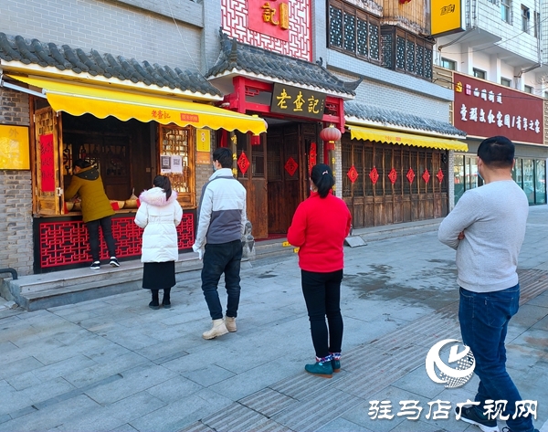 老查记在驻马店率先开启无人售卖窗口