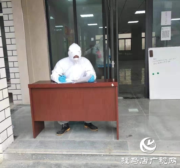 战“疫”夫妻档：同心坚守没有硝烟的战场