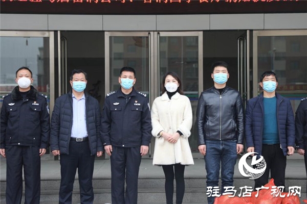 椰子鸡餐厅联合富润贸易捐赠价值3万余元物品慰问东高分局一线民警