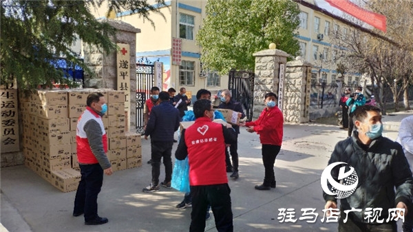 徐福记600箱沙琪玛捐赠给遂平县一线工作防控人员