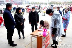 汝南县古塔街道防疫时期千方百计让群众吃上放心菜