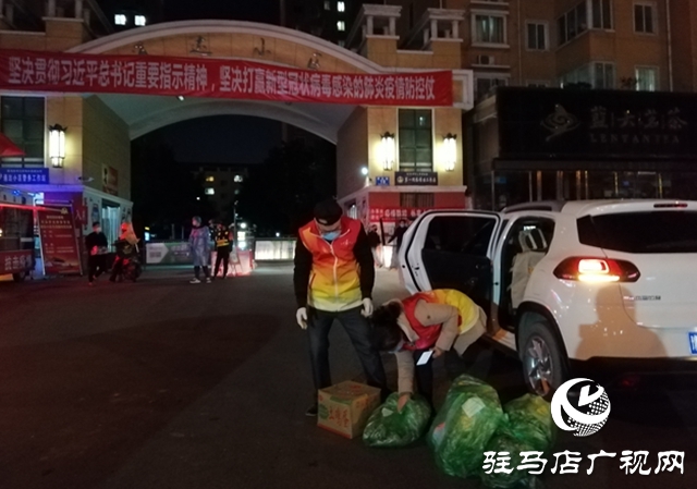 菜农蔬菜滞销  义工“搭桥”帮忙