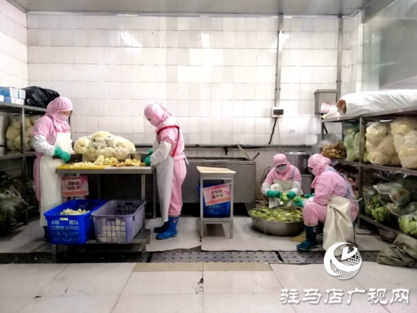 市市场监督管理局开展职工食堂安全检查 保障企业顺利复工复产