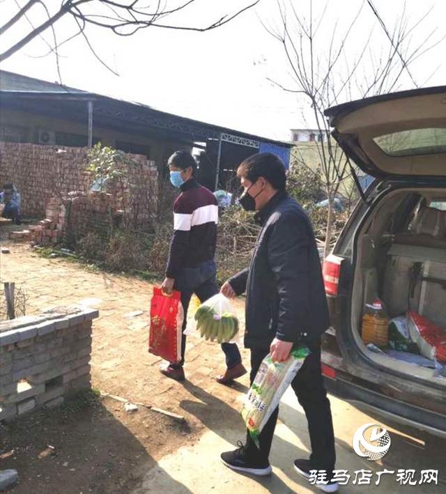 泌阳陈薄地村：“跑跑团”让群众安心居家