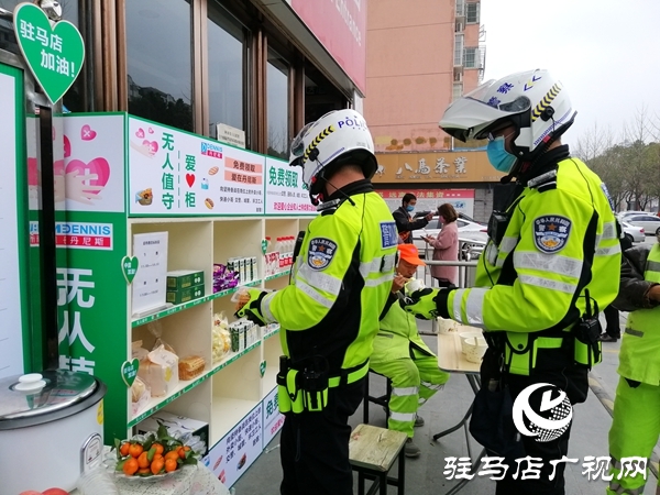 市区有了一个“爱心餐饮”免费领取点