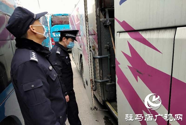 雪松派出所全力保障农民工顺利复工复产