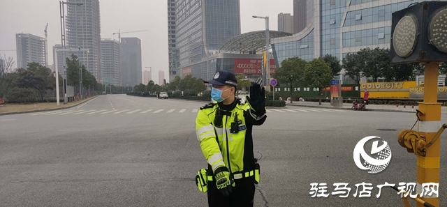 警医夫妻档的“疫”外之喜 三岁半的孩子“长大”了