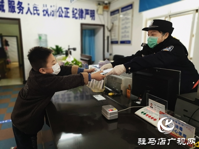 户籍民警薛燕：温情服务擦亮“最靓窗口”