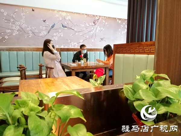 西平：餐饮提升打“组合” 防疫复工两不误