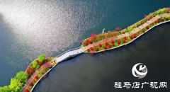 春风拂“苏堤”，游人醉“断桥”，四月的天中美景似江南