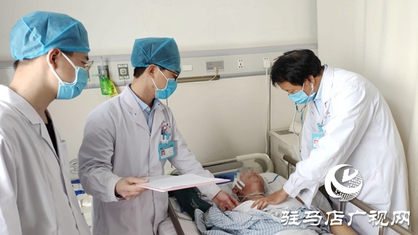 市中心医院通过“混合现实”技术为一67岁患者解除病痛
