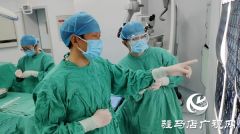 市中心医院通过“混合现实”技术为一67岁患者解除病痛