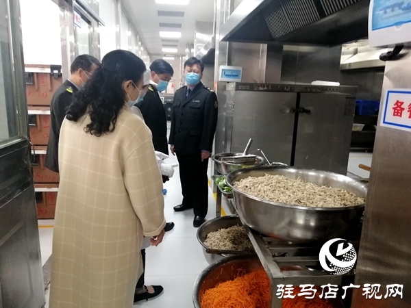 护航“开学第一餐” 市场监管部门给校长出考题