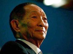 袁隆平提出发展“海水稻”目标：选育品种，每年可增产300亿公斤