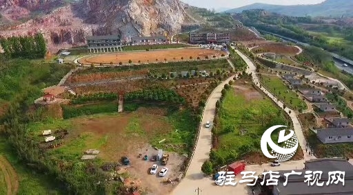 回乡投资1800万元 他让废弃采石场变回绿水青山 