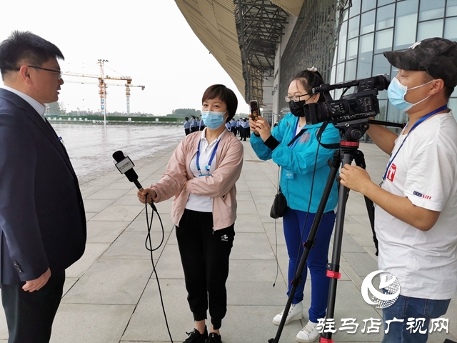 【两会进行时】驻马店新闻工作者：及时传递“两会”声音 认真书写媒体担当