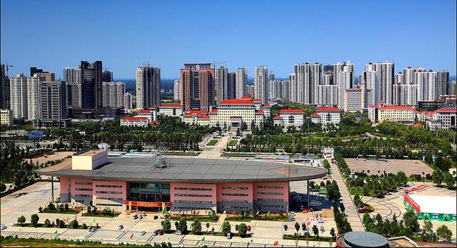驻马店市企业家协会常态化疫情防控暨复工达产座谈会举行