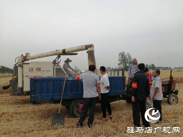正阳县兰青乡：禁烧“战场”，党员在前