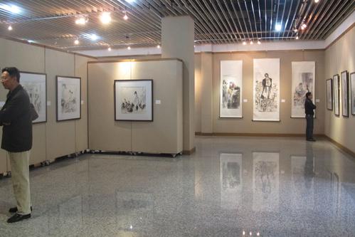 驻马店市文化馆举办为期一个月的画展 需提前预约