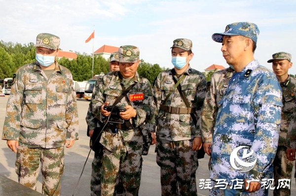 省军区考评组到驿城区检查民兵综合建设工作
