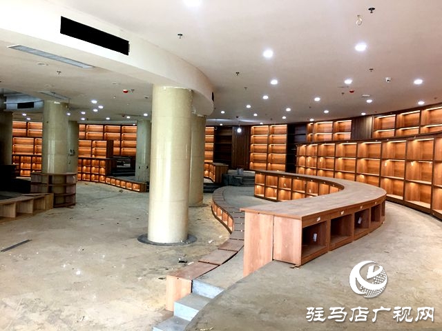 驻马店工人文化宫改扩建工程施工正酣 预计10月份向公众开放