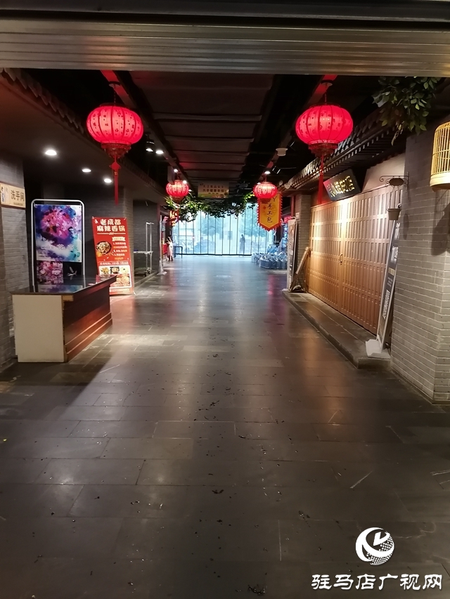 驻马店天中老街：“升级”你的地摊摊位