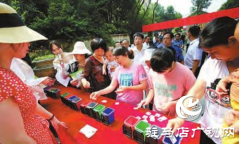 垃圾分类宣传进社区  强化居民的生活垃圾分类意识