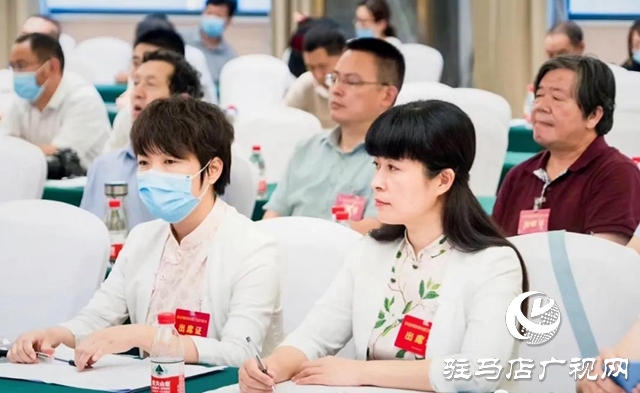 驻马店市摄影家协会第三次会员代表大会胜利召开
