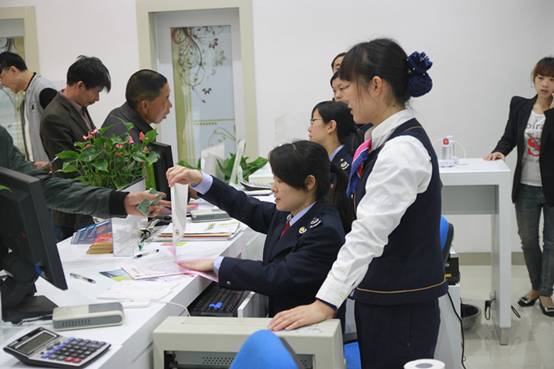 二季度短缺职业排行公布，营销、快递、服务员最难招！