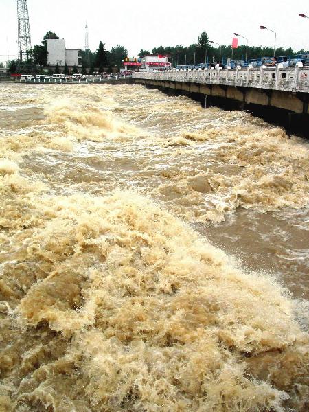 江淮将再现强降雨 淮河干流部分河段将复涨