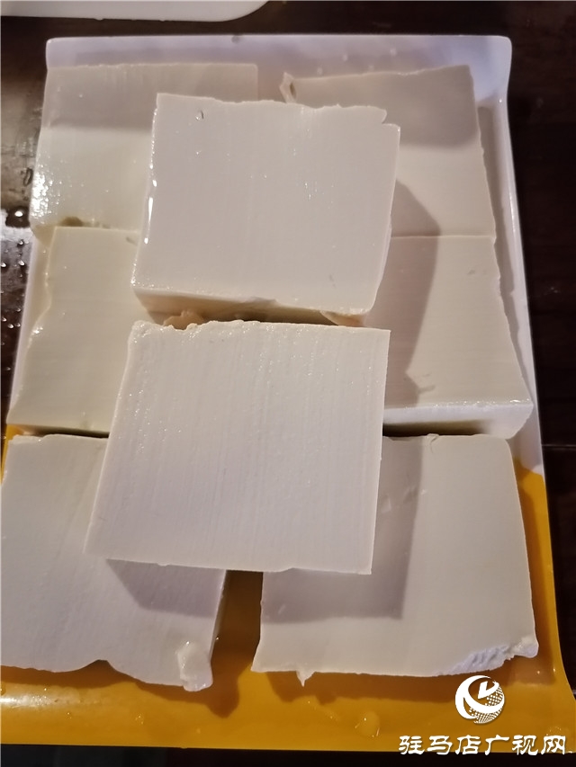 “锅巴豆腐”，让甘伟过上安逸生活