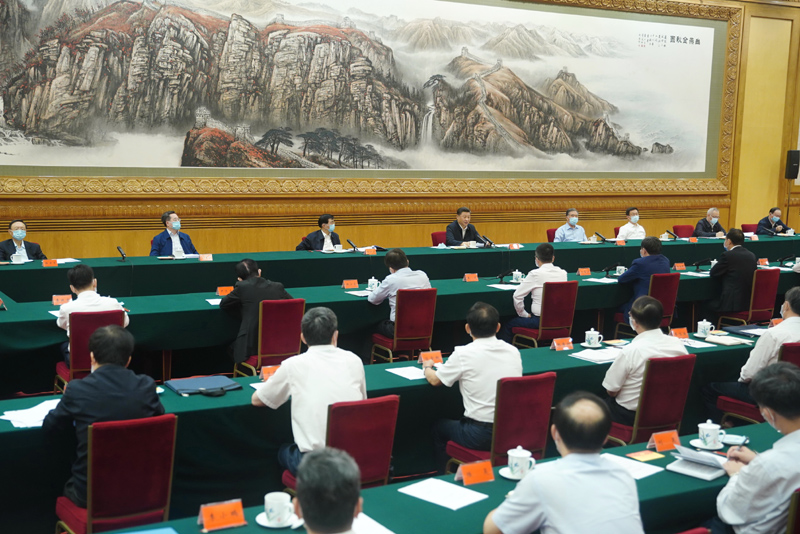 驻马店企业家协会召开学习“习近平总书记在企业家座谈会上的重要讲话精神”座谈会