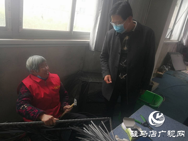 平舆县玉皇庙乡：扶贫小车间 脱贫大饭碗